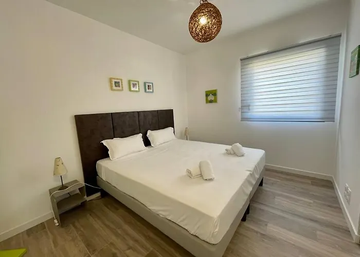 דירה Spacieux Appart- 6pers- Vue Mer- 2 Min De La פרופריאנו