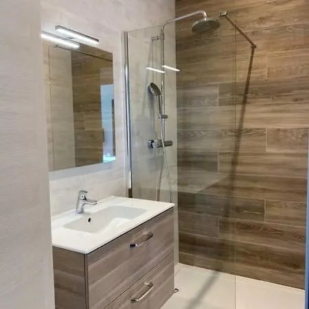 Apartament Spacieux Appart- 6pers- Vue Mer- 2 Min De La Propriano (Corsica)